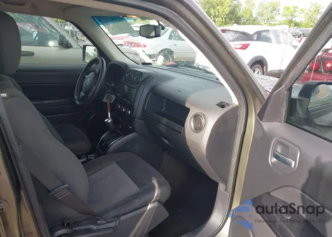 2016 Jeep Patriot Latitude из США, поврежденный, VIN 1C4NJPFB7GD537598